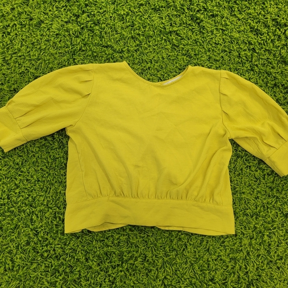 Nice top - Picture 2 of 3